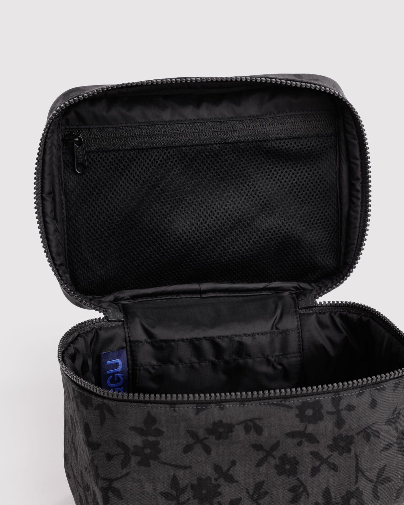 Large Cosmetic Case U9