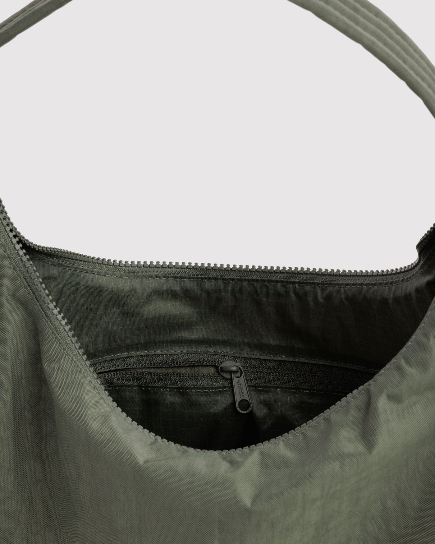 Nylon Shoulder Bag S7