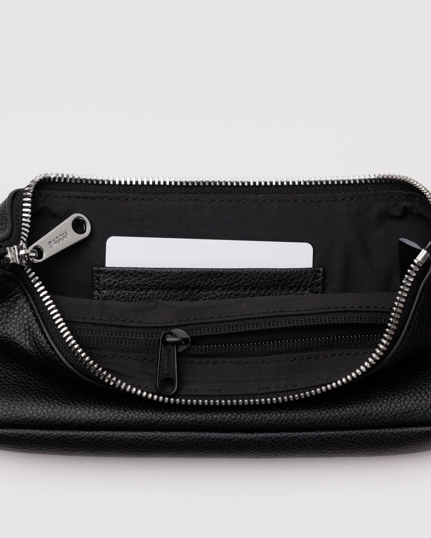 Recycled Leather Pochette K4