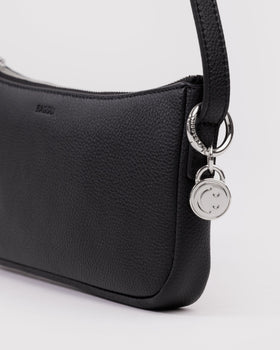 Recycled Leather Pochette K4