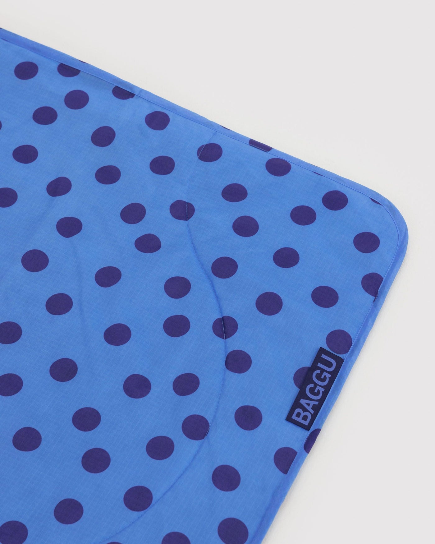 Puffy Picnic Blanket P9