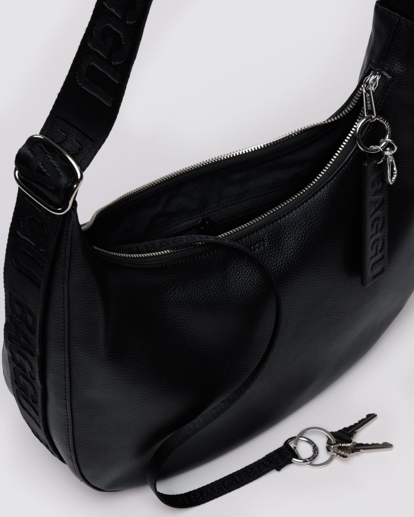 Medium Recycled Leather Crescent Bag P4